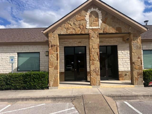 2911 S A W Grimes Blvd #740 and 750 — exterior