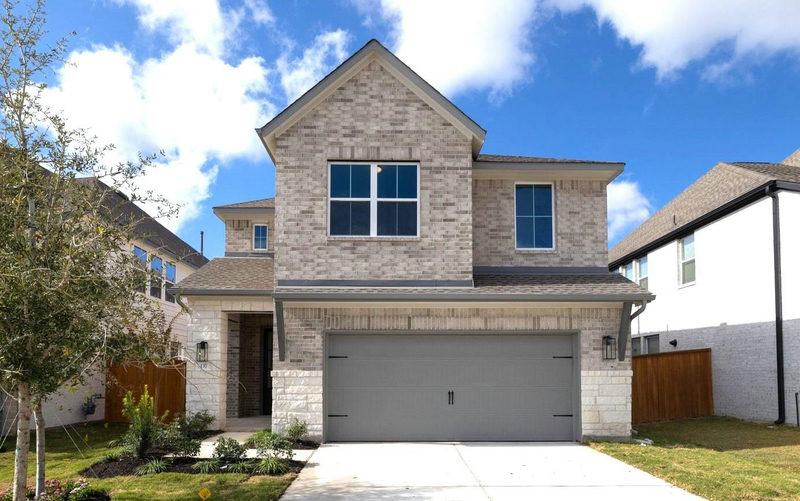137 Emerald Grove Dr — exterior