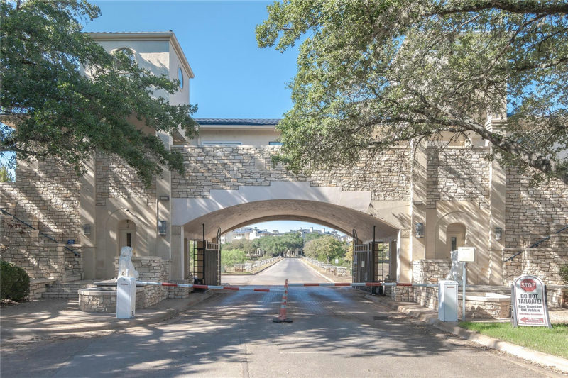 3404 American Dr #3226 — exterior