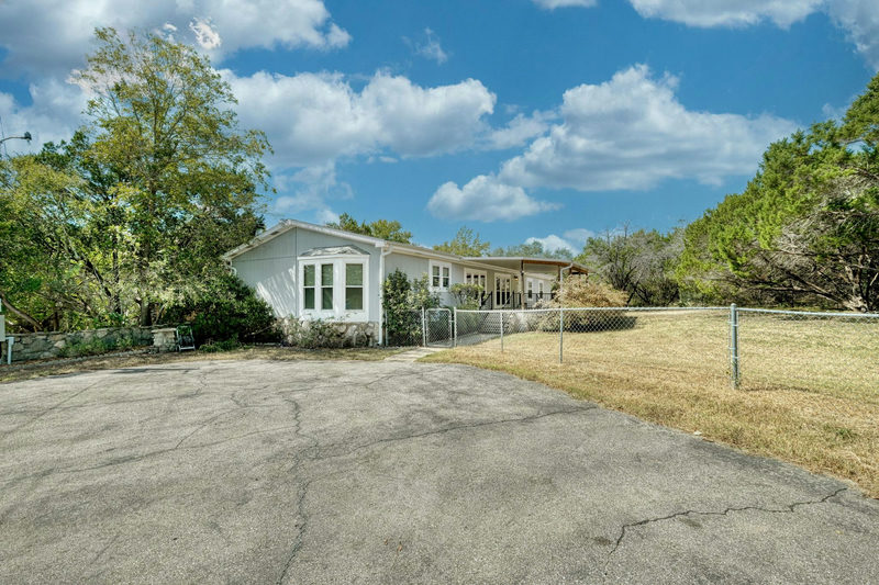 21405 Cherry Hollow Cv — exterior