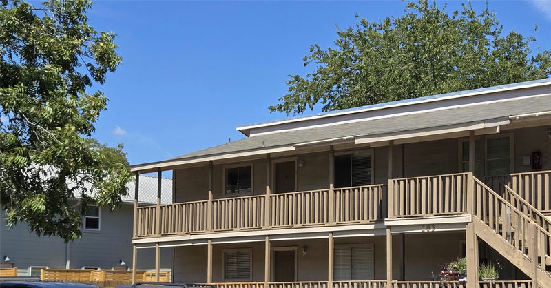 203 S Mitchell St St #4 — exterior
