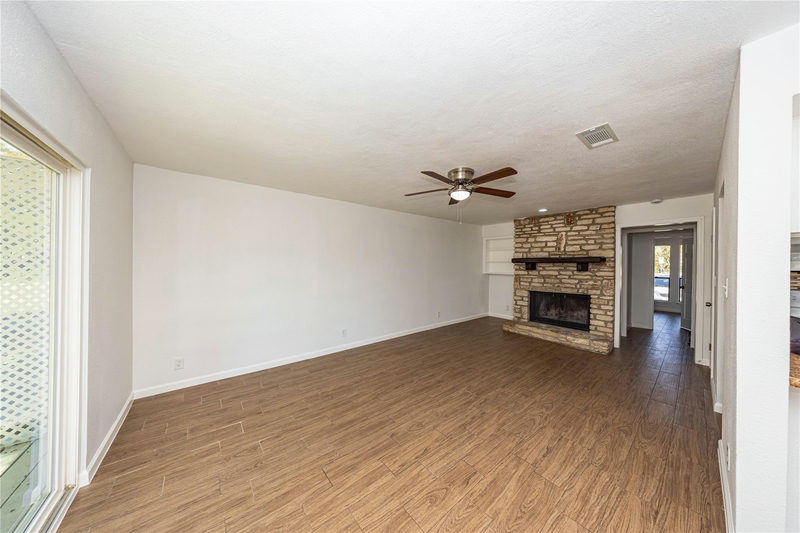 18 Cypress Fairway Vlg — exterior