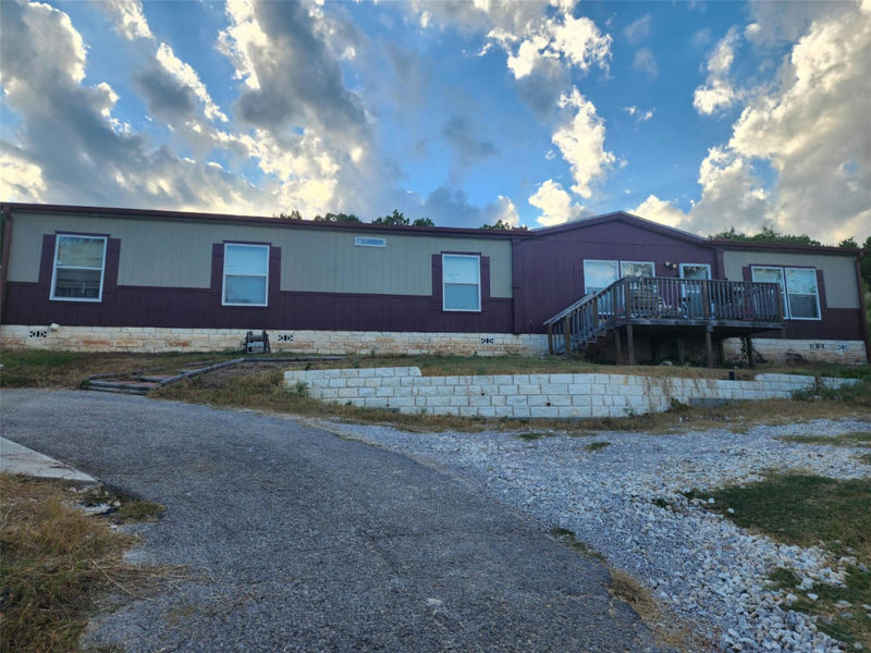 21514 Cherry Hollow Dr — exterior