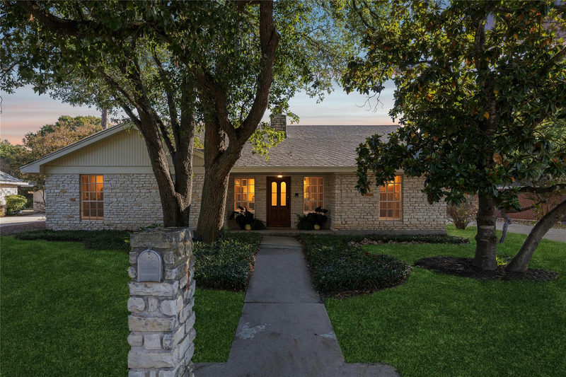 7005 Bent Oak Cir — exterior