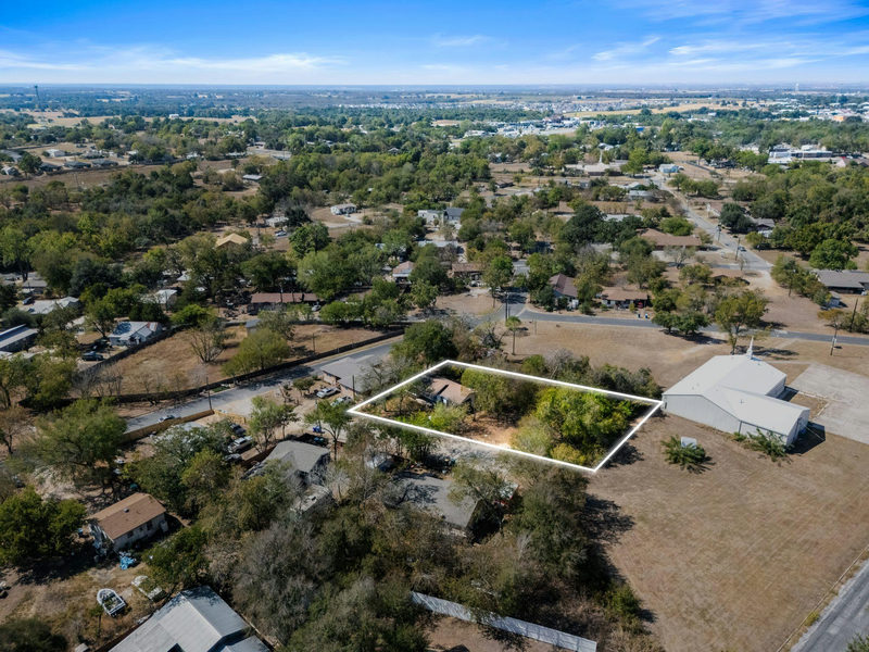 102 Masonic Dr — exterior