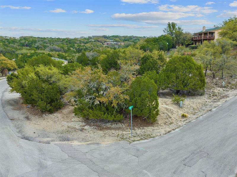 21512 Perry Cove — exterior