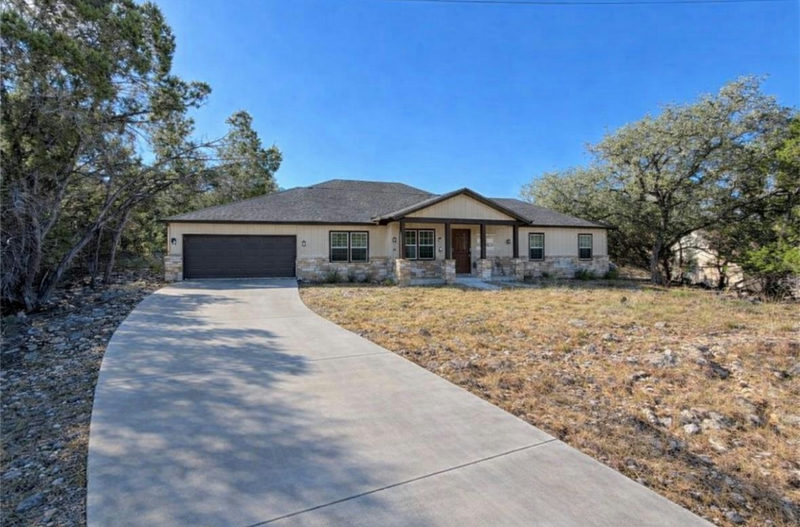 2114 Johnson Rd — exterior