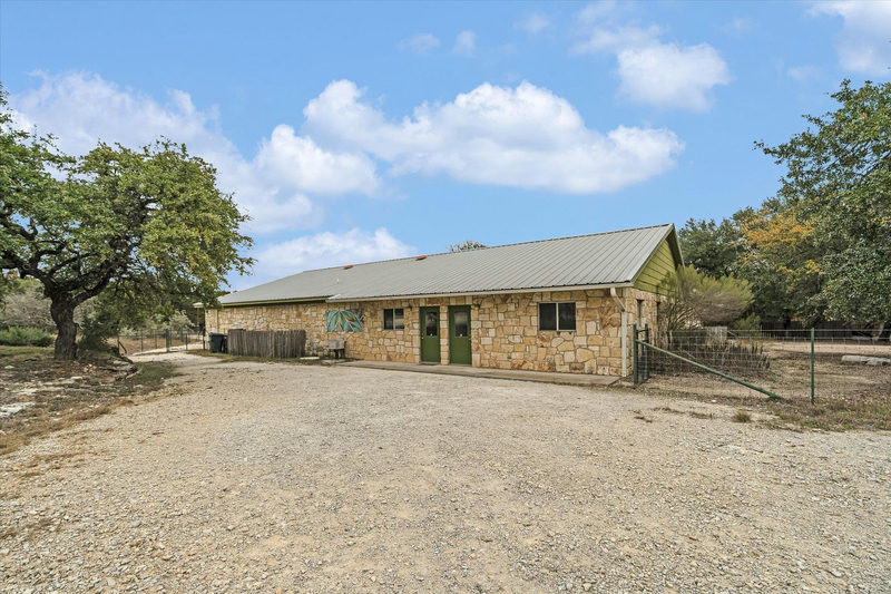 45 La Buena Vista Dr — exterior