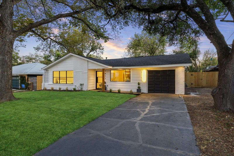 1611 Ridgehaven Dr — exterior