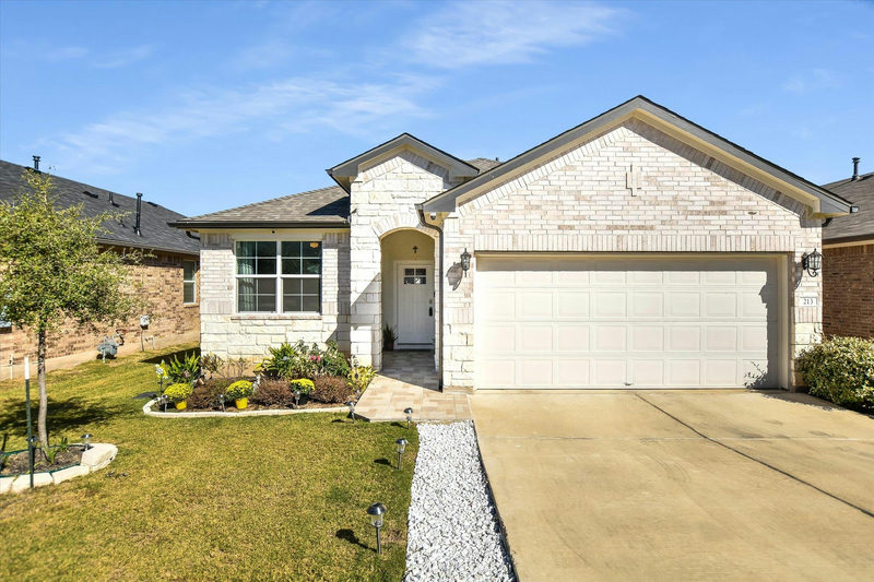 213 Brooklyn Dr — exterior