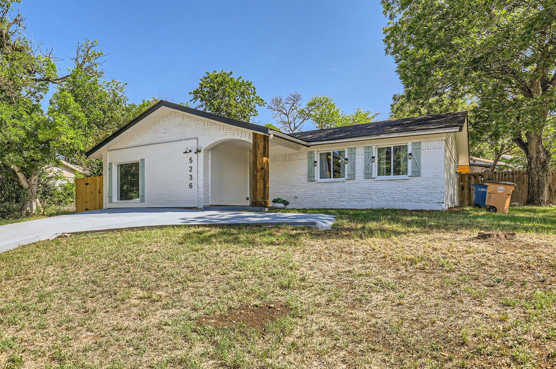 5236 Meadow Creek Dr — exterior