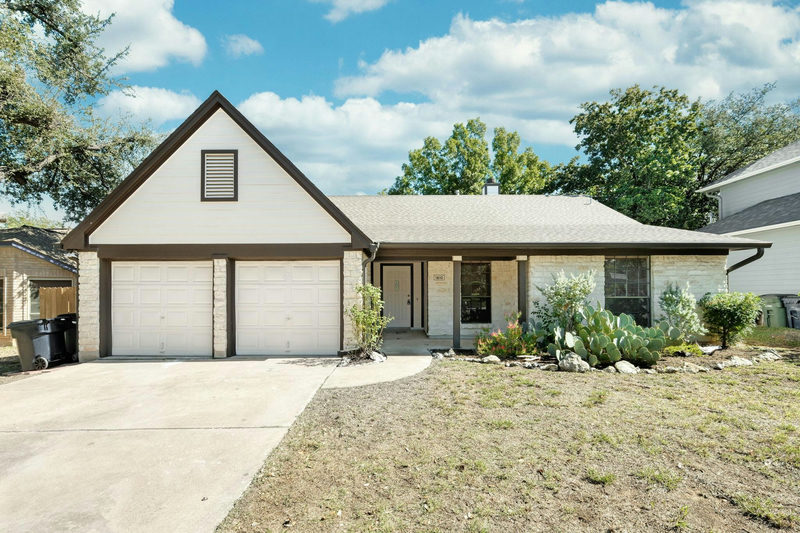 1810 Parkwood Dr