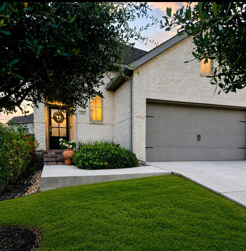 242 Freeman Loop Freeman Loop — exterior
