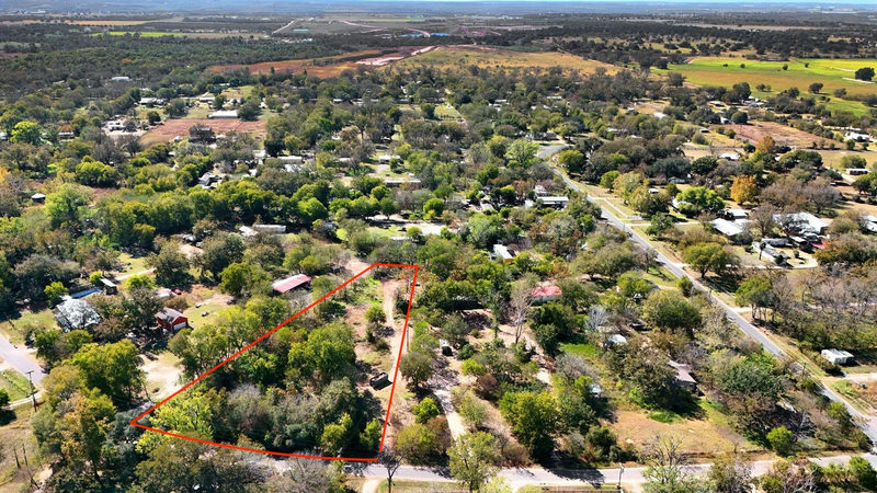 2100 Whirlaway Dr — exterior