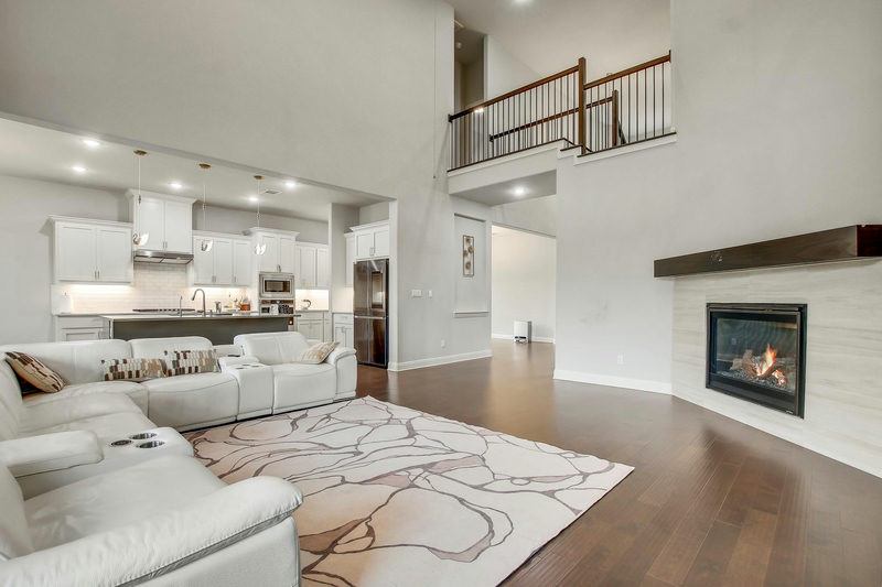 525 Houston Loop — exterior