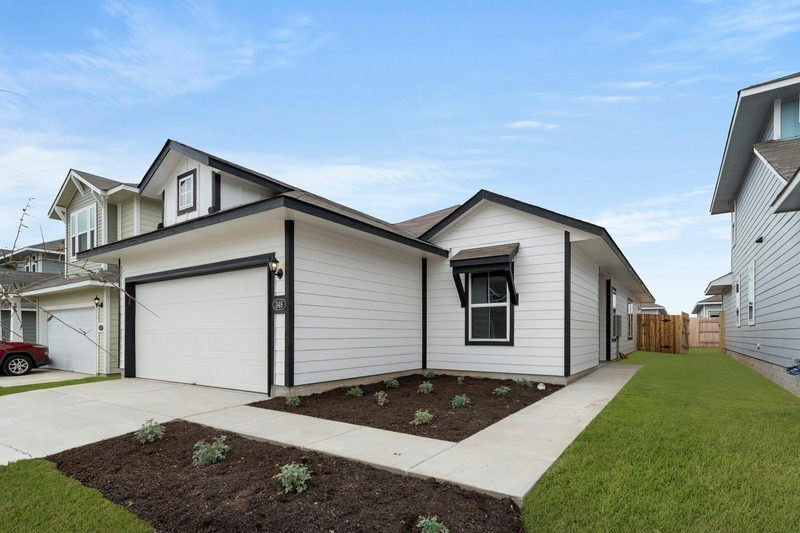 348 Jade St — exterior