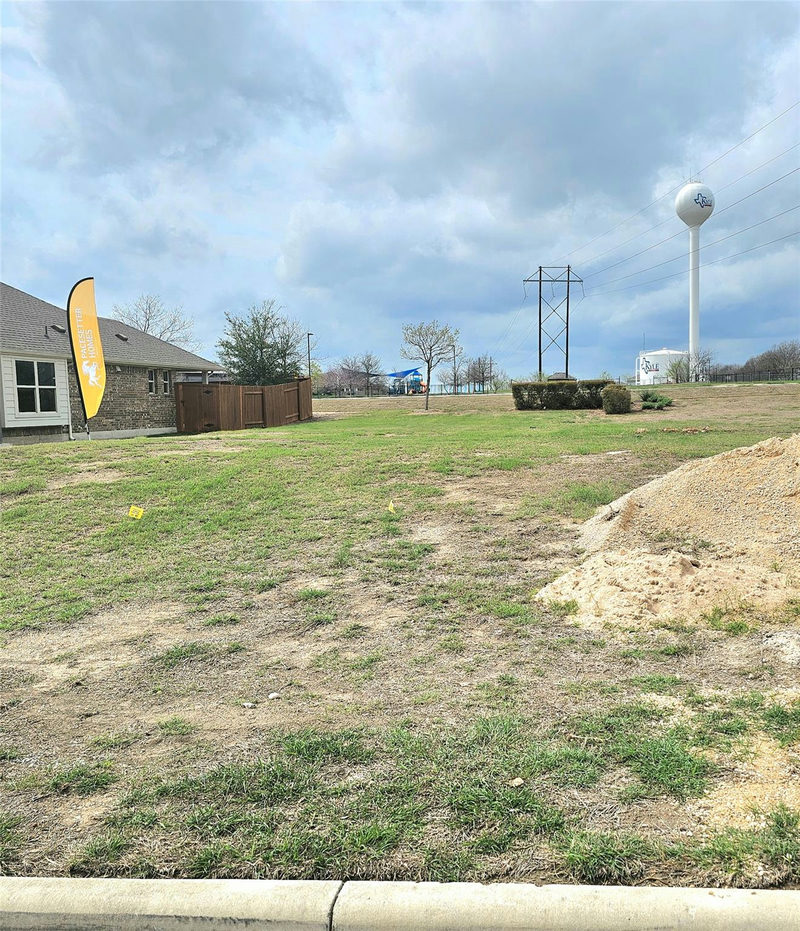 295 Tailwind Dr — exterior