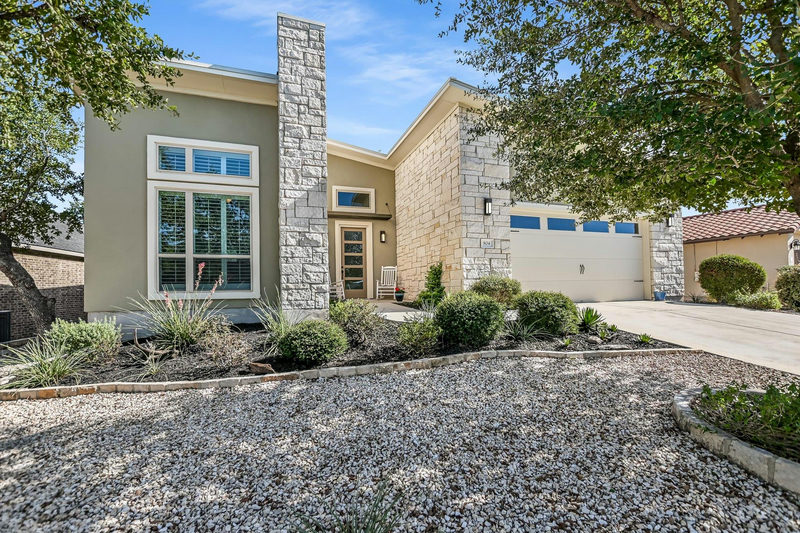 804 Dancing Oak Ln — exterior