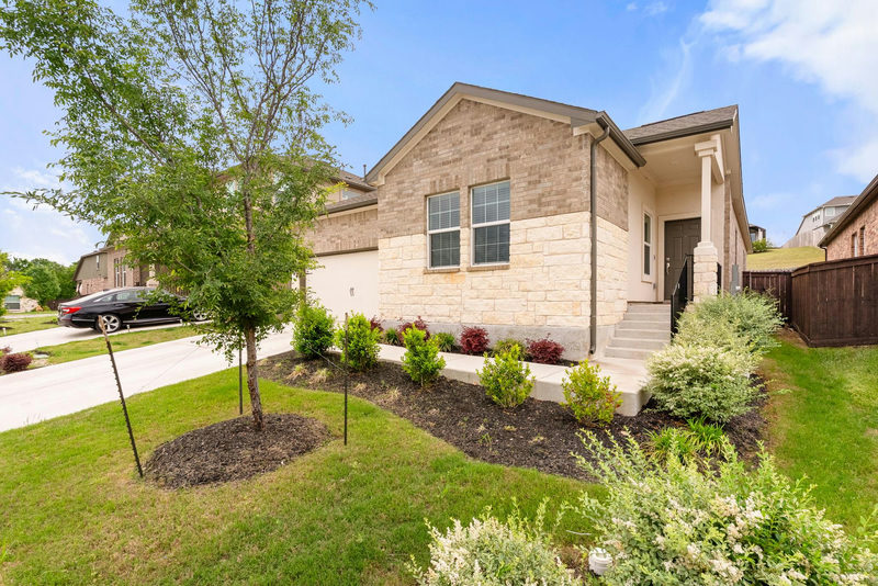 1240 Sweetspire St