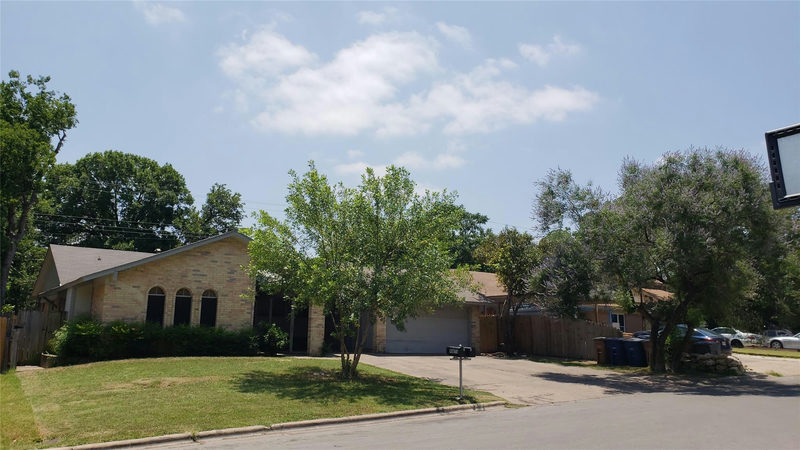9007 Quail Valley Dr — exterior