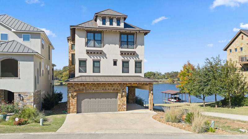 624 Waterside Dr — exterior