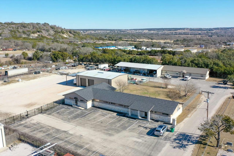 320 Southland Dr — exterior