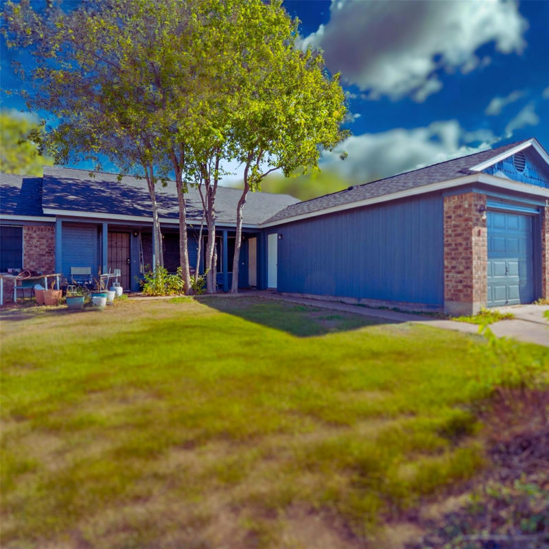 12303 Dellrey Dr — exterior