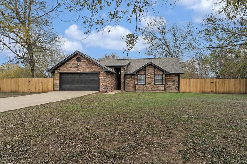 134 Laumaia Ln — exterior
