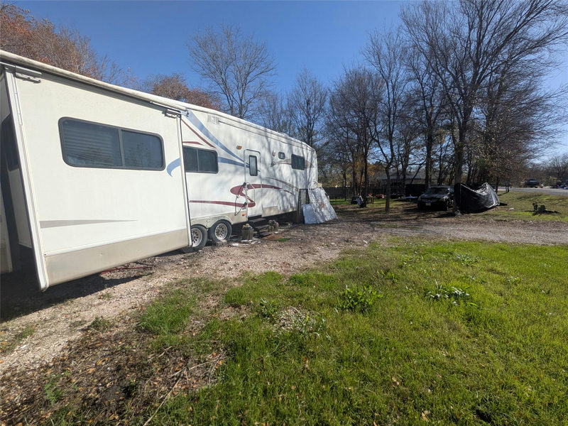 14800 Vevey Dr — exterior