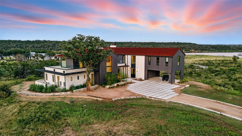 151 Creek Hollow Way — exterior