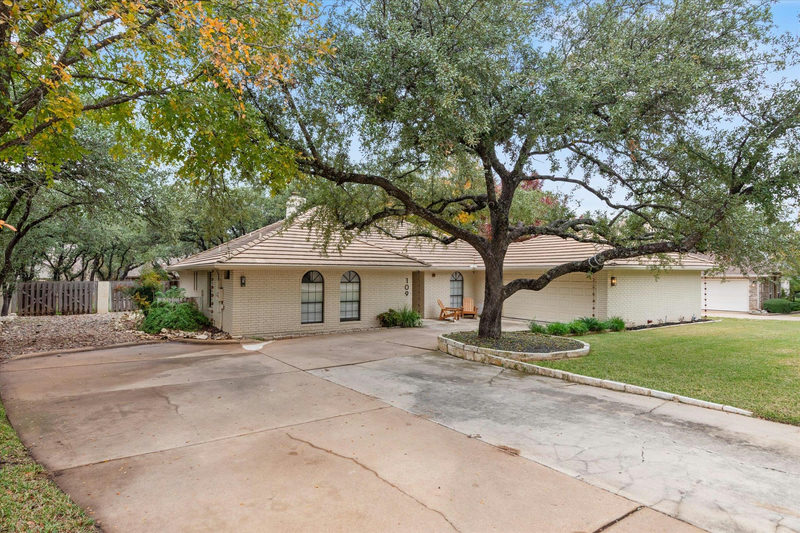 109 White Sands Dr — exterior