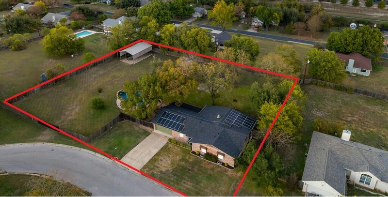 1802 Bumblebee Dr — exterior