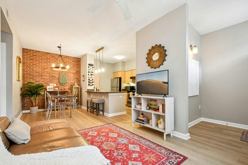 1201 Grove Blvd #1604 — exterior
