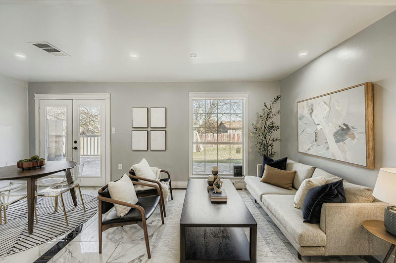 7004 E Meadow Bend Dr — exterior