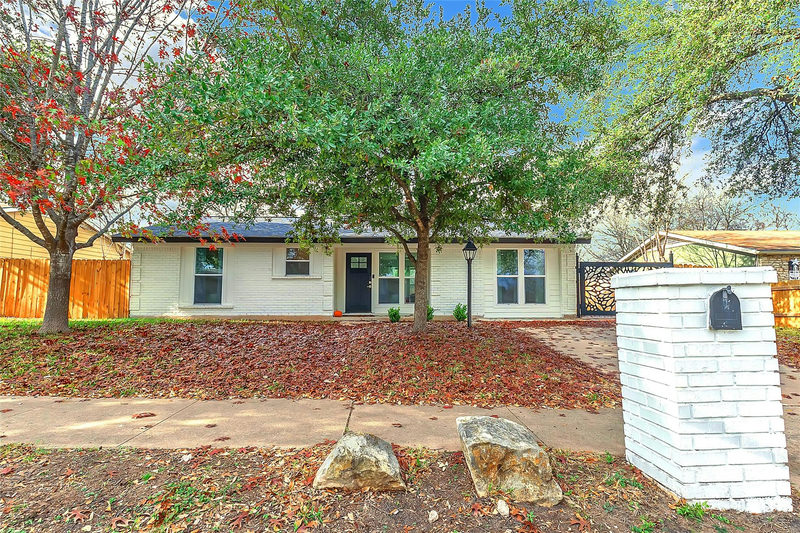 6300 Merriwood Dr — exterior