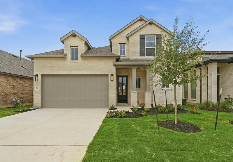244 Basket Flower Loop — exterior