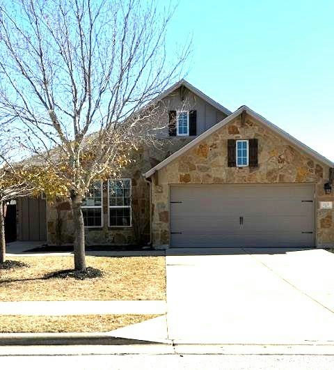 213 Peggy Dr — exterior
