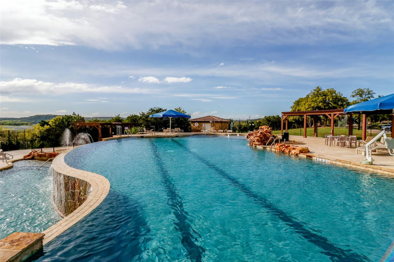 7608 Tessera Pkwy — exterior
