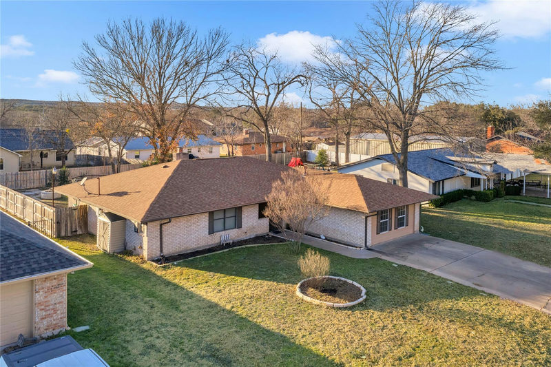 213 Corder Ln — exterior
