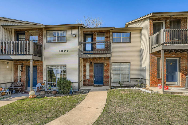 1827 River Crossing Cir #C — exterior
