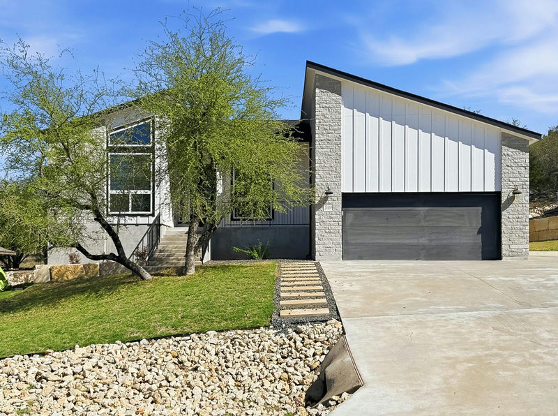 21100 Niagara Cv — exterior