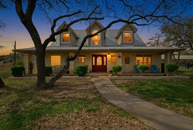 24415 Singleton Bend Rd E — exterior