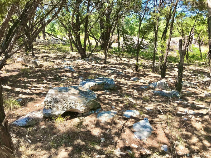 7205 White Oak Dr — exterior