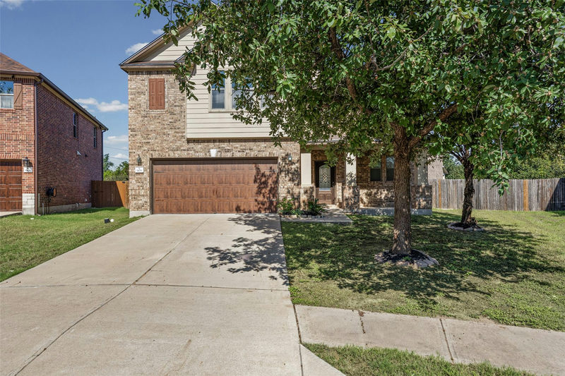 909 Lily Pad — exterior