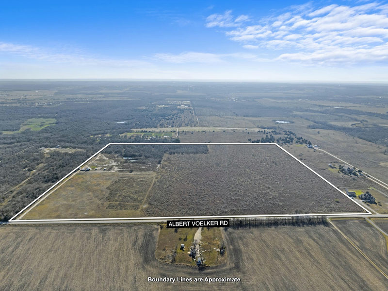 17501 Albert Voelker Rd — exterior