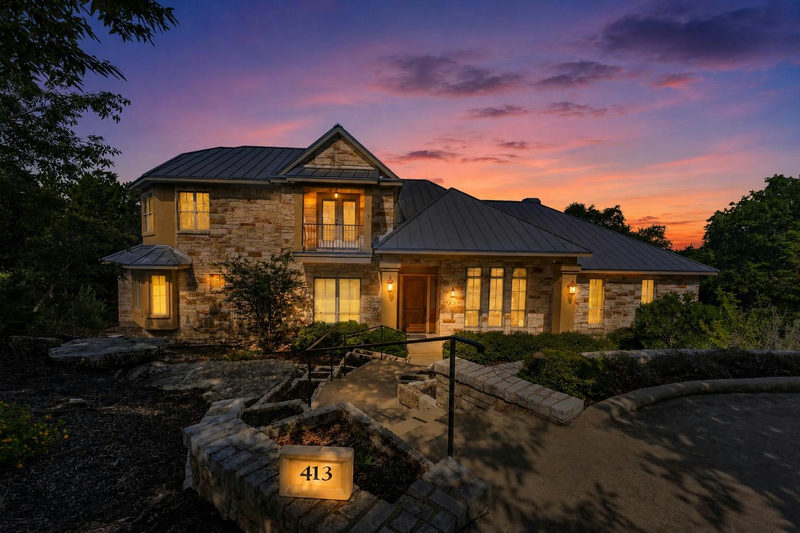 413 Rock House Dr — exterior