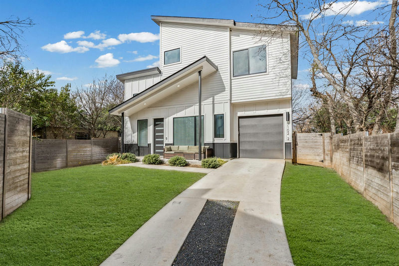 7102 Providence Ave #2 — exterior
