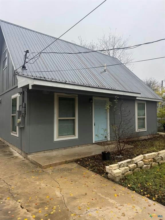 622 Trinity St — exterior