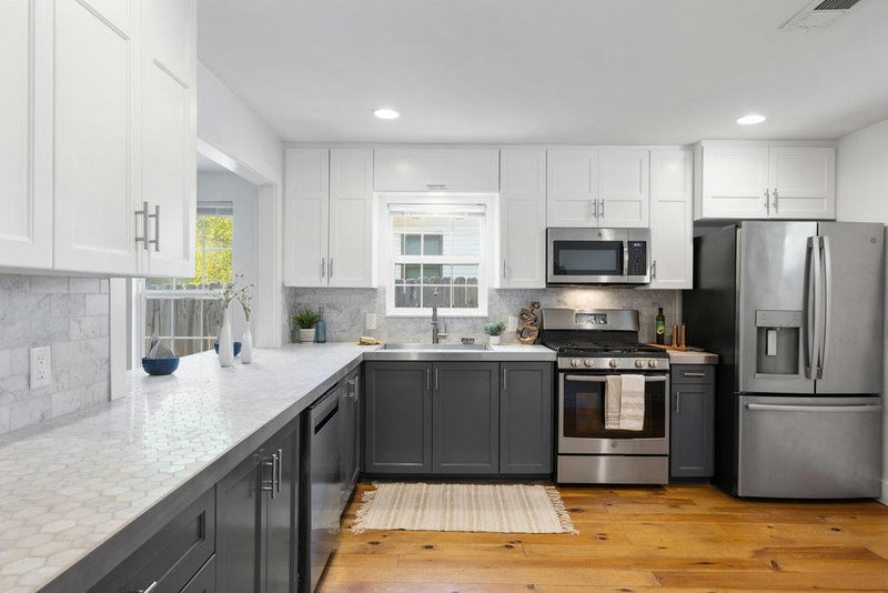 4709 Mount Vernon Dr — exterior