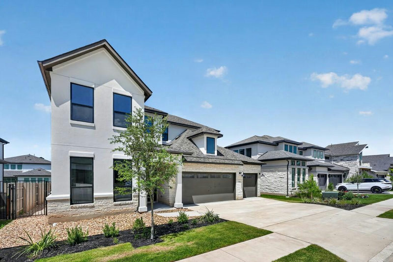9104 The Ravine Way — exterior